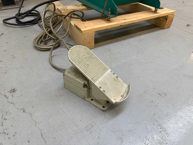 Merkle d301/60-750 randbewerkingsmachine - afbeelding 6 van  6