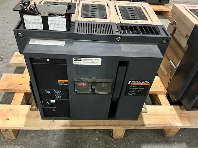 Merlin gerin m06 h2 / m16 h2 circuit breaker (2x) - afbeelding 2 van  5
