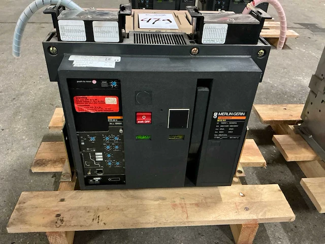 Merlin gerin m10 n1 circuit breaker (2x) - afbeelding 2 van  4