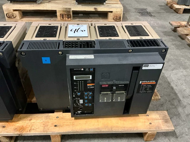 Merlin gerin m12 h1 / m20 h1 circuit breaker (2x) - afbeelding 2 van  6