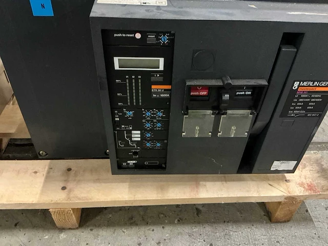 Merlin gerin m16 h1 circuit breaker (2x) - afbeelding 5 van  7