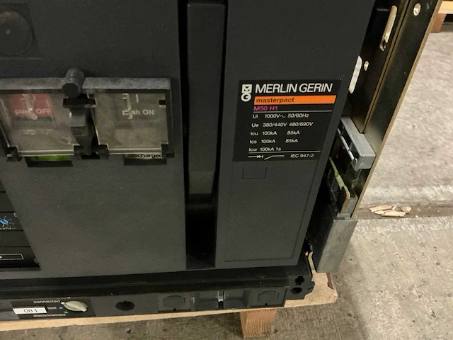Merlin gerin m50 h1 circuit breaker - afbeelding 4 van  5