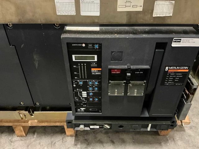 Merlin gerin m50 h1 circuit breaker - afbeelding 3 van  5
