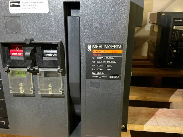 Merlin gerin masterpact m16h2 circuit breaker (2x) - afbeelding 8 van  8