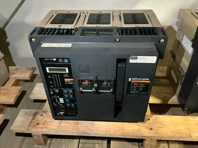 Merlin gerin masterpact m16h2/m25h2 circuit breaker (2x) - afbeelding 5 van  7