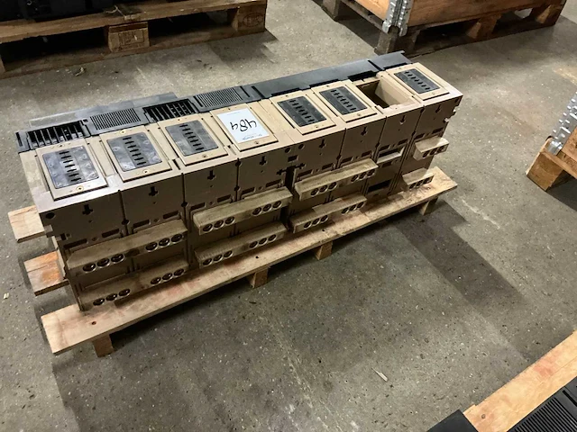 Merlin gerin masterpact m50h1 circuit breaker - afbeelding 4 van  7