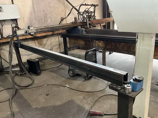 Messer griessheim scancut 12 plasmasnijmachine met brandsnijtafel - afbeelding 14 van  14