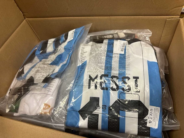 Messi - number 10 - return goods (554x) - afbeelding 1 van  8