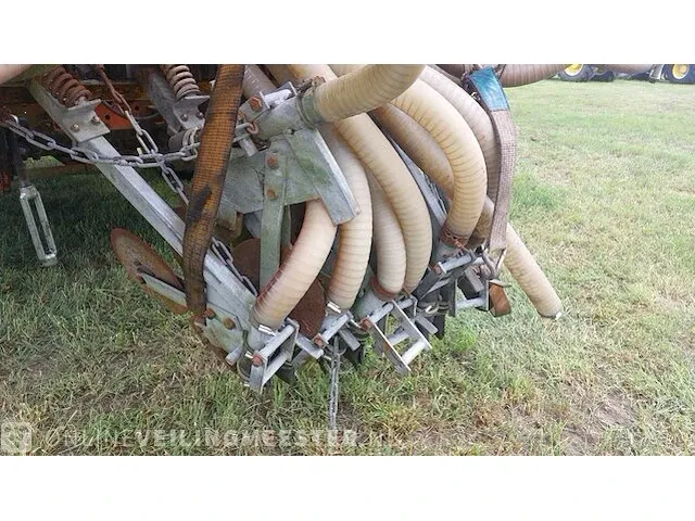 Mesttank met zodenbemester joskin, 6000, bouwjaar ca 1985 - afbeelding 29 van  52