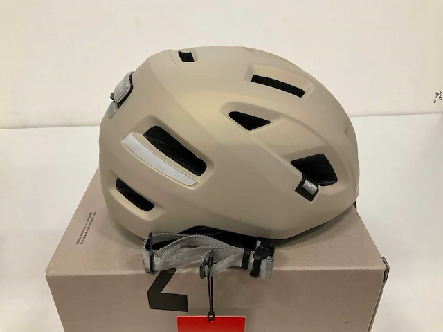 Met e-mob fietshelm maat m - afbeelding 1 van  4