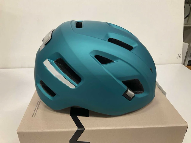 Met e-mob fietshelm maat m - afbeelding 1 van  4