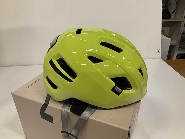 Met e-mob fietshelm maat s - afbeelding 1 van  4