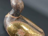 Met koper versierde houten eend - afbeelding 3 van  5