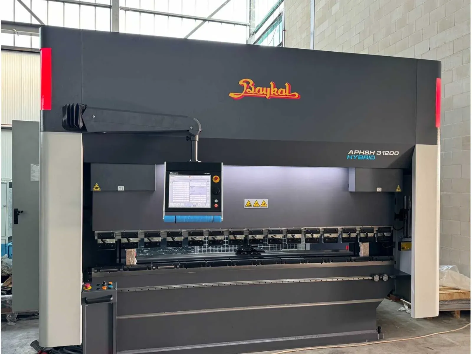 Metaal- en houtbewerkingsmachines