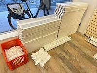 Metaal legbord met steunen (64x) - afbeelding 3 van  3
