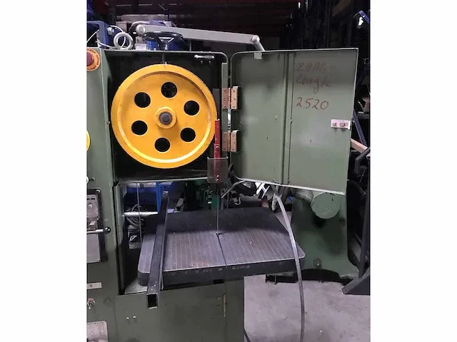 Metaal verticale lintzaagmachine - afbeelding 4 van  7