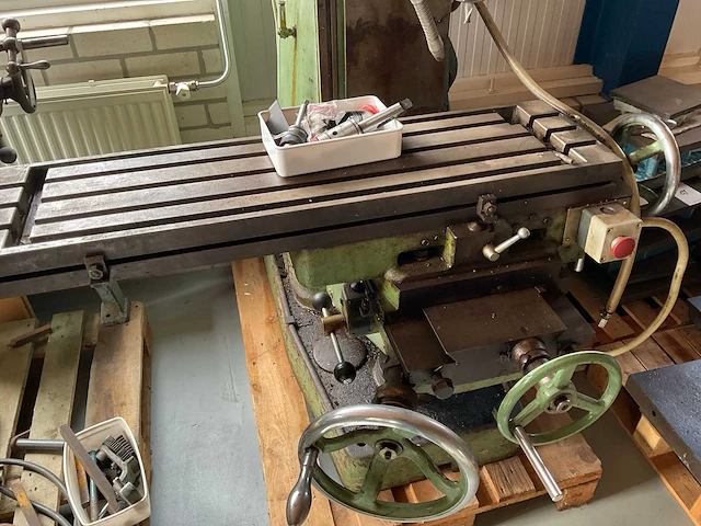 Metaalbewerkingsmachine (2x) - afbeelding 5 van  9