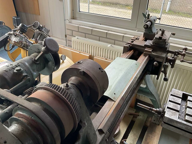 Metaalbewerkingsmachine (2x) - afbeelding 8 van  9