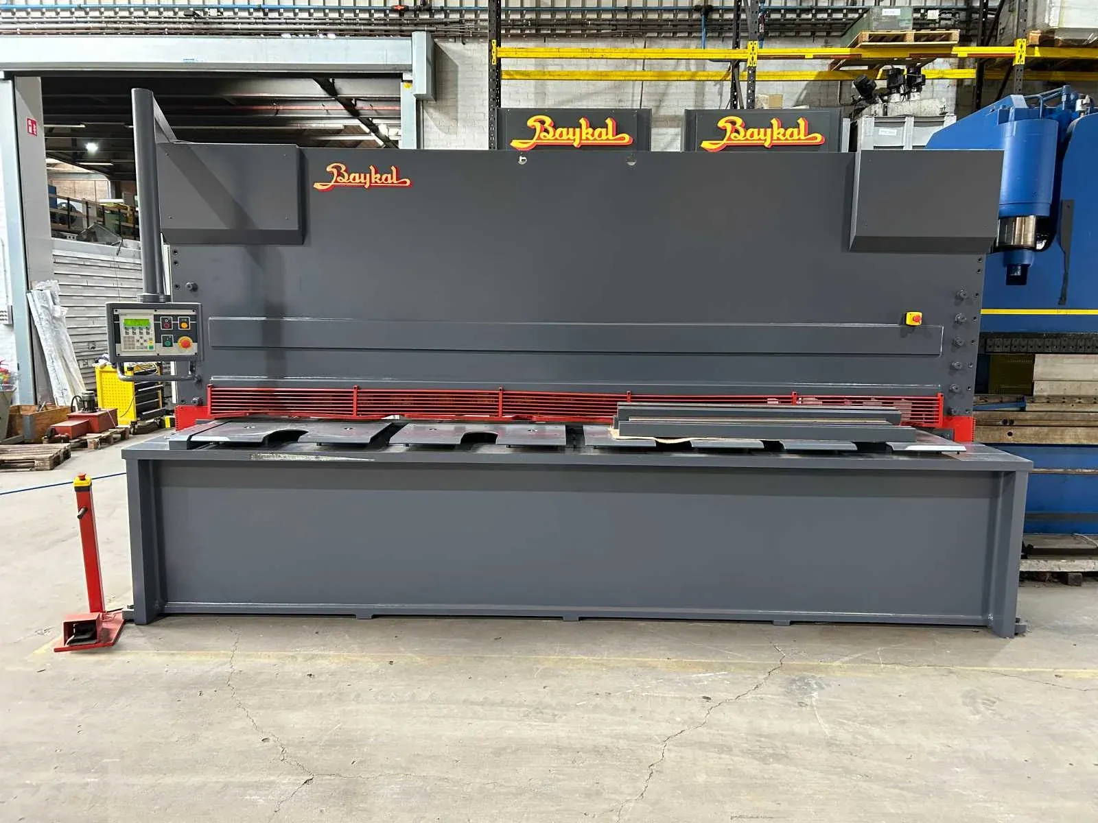 Metaalbewerkingsmachines en toebehoren