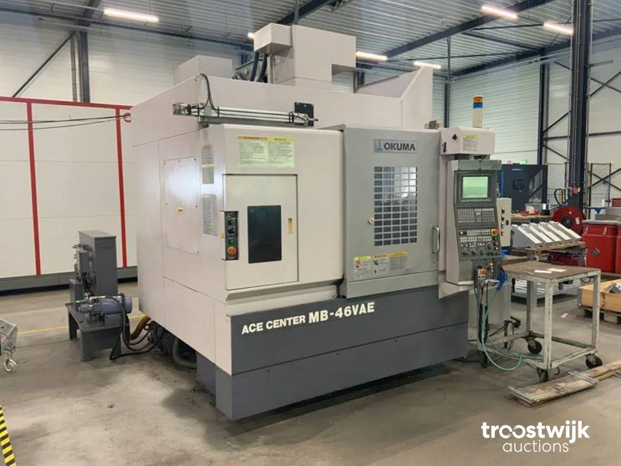 Metaalbewerkingsmachines, heftrucks en hoogwerkers en gereedschap