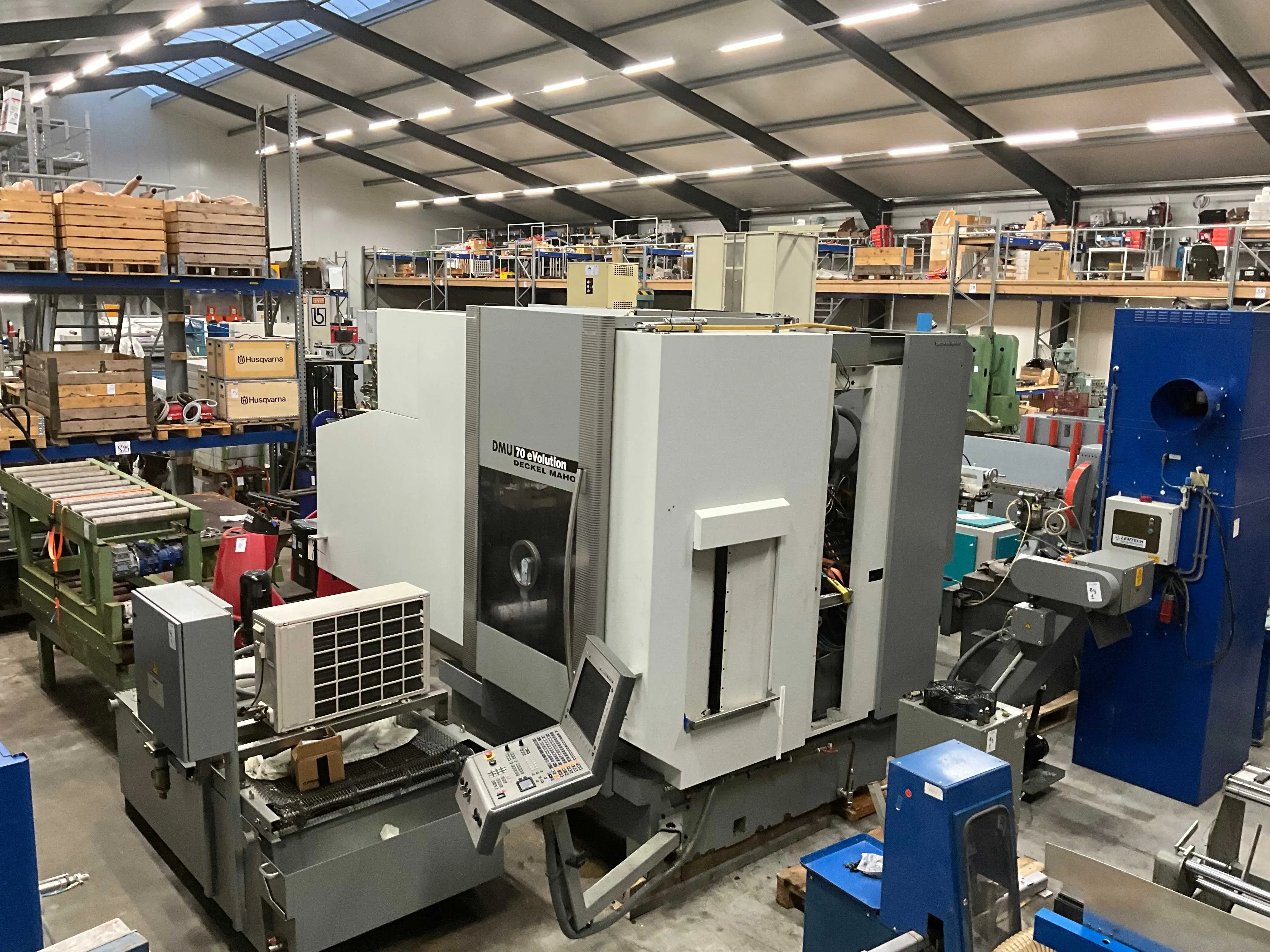 Metaalbewerkingsmachines, industriële materialen en gereedschappen