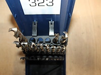 Metaalborenset. - afbeelding 2 van  3