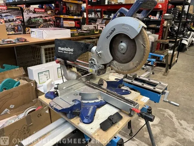 Metabo afkortzaag met onderstel (gamma) - afbeelding 5 van  7