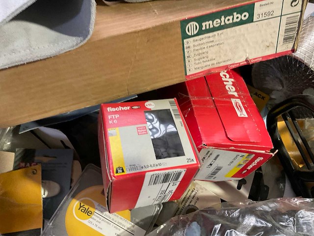 Metabo, fischer, yale, mack, teheran mixpallet bouwmaterialen - afbeelding 5 van  8