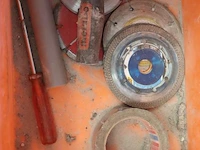 Metabo haakse slijper incl. toebehoren & krat - afbeelding 4 van  5