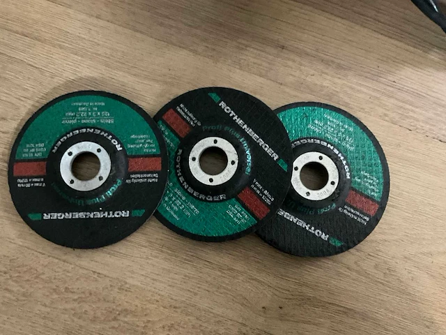 Metabo haakse slijpmachine - afbeelding 3 van  4