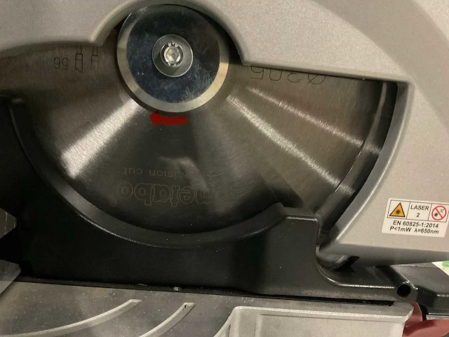 Metabo kgt 305 m afkortzaag - afbeelding 2 van  4