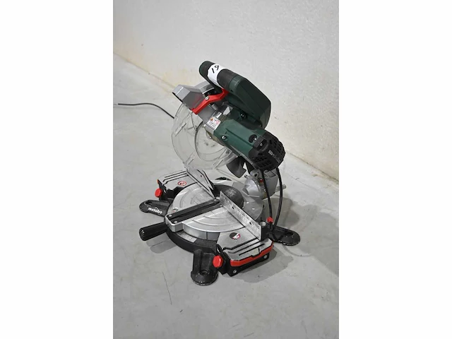 Metabo ks 216 m lasercut afkortcirkelzaagmachine - afbeelding 3 van  4