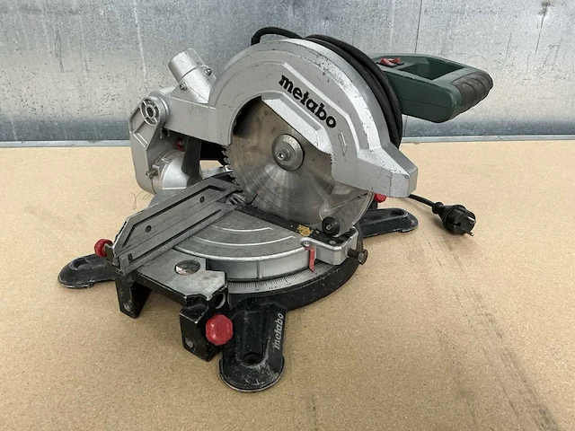 Metabo ks 216 m lasercut afkortzaag - afbeelding 1 van  4