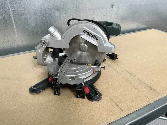 Metabo ks 216 m lasercut afkortzaag - afbeelding 2 van  4