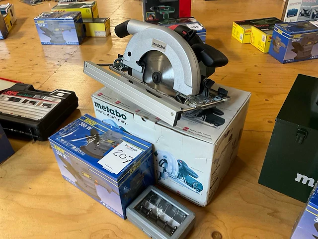 Metabo kse 68 plus cirkelzaagmachine - afbeelding 1 van  5