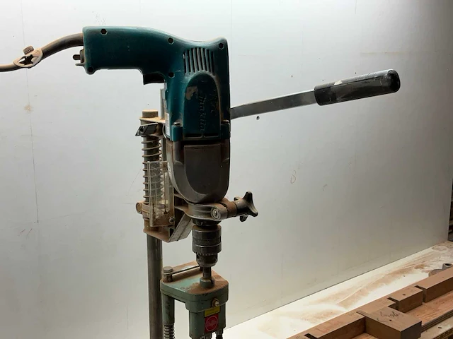 Metabo / makita hp2010n boorstatief en 3 kops boormachine - afbeelding 6 van  8