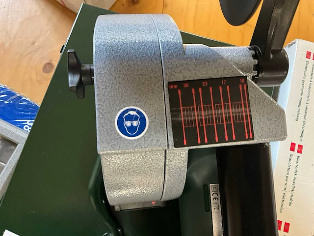 Metabo mfe 30 sleuvenfreesmachine - afbeelding 3 van  6