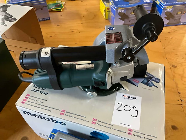 Metabo mfe 30 sleuvenfreesmachine - afbeelding 3 van  7