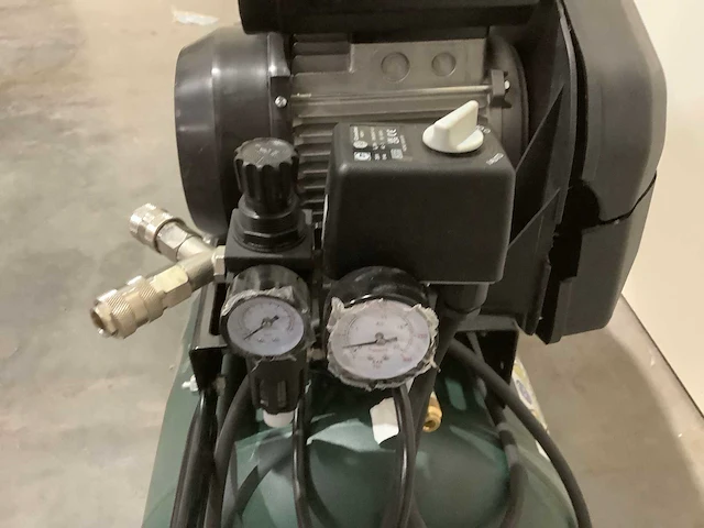 Metabo pneumatische compressor mega 350-100 w 90 l 10 bar - afbeelding 5 van  8