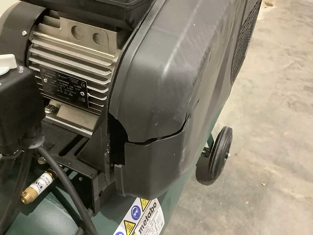 Metabo pneumatische compressor mega 350-100 w 90 l 10 bar - afbeelding 6 van  8