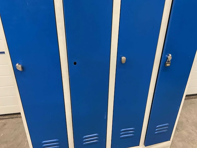 Metal design 4-deurs lockerkast - afbeelding 3 van  3