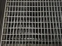 Metal grid floor plates (82x) - afbeelding 4 van  4