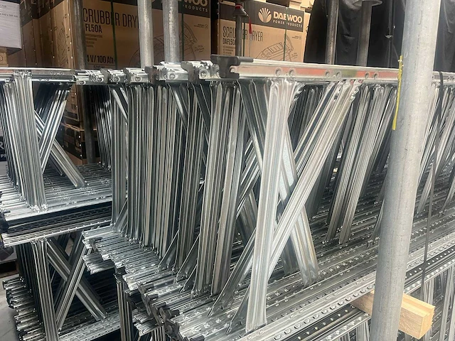 Metal-sistem - legbordstelling 20x200 - afbeelding 13 van  13