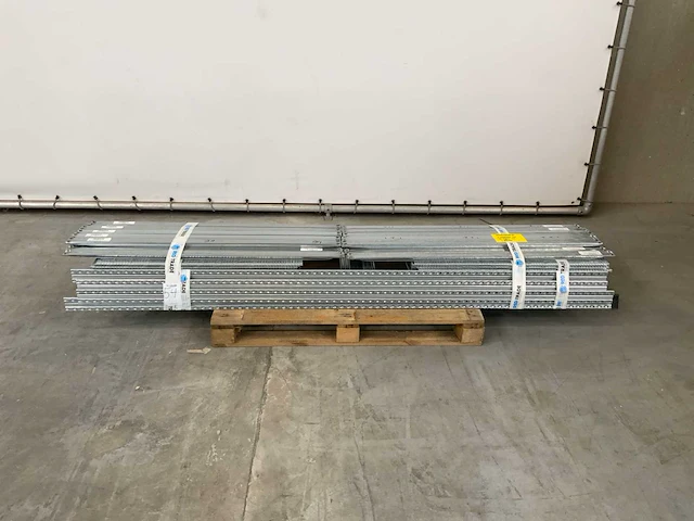 Metal-sistem legbordstelling 4x12 - afbeelding 7 van  10