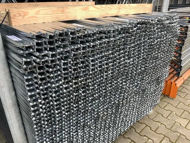 Metal-sistem legbordstelling - afbeelding 9 van  13