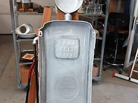 Metalen benzinepomp - afbeelding 5 van  5