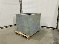Metalen bloembak 100x100 cm - afbeelding 1 van  6