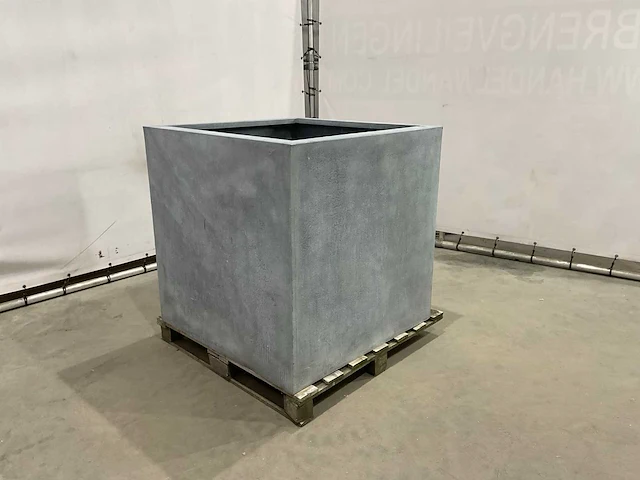 Metalen bloembak 100x100 cm - afbeelding 2 van  7