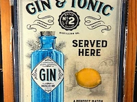 Metalen bord gin & tonic