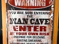 Metalen bord man cave - afbeelding 1 van  1